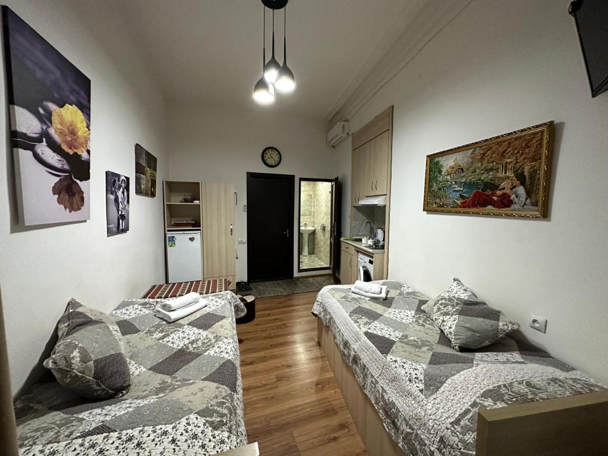 Leselidze Guest House Tbilisi Exteriör bild